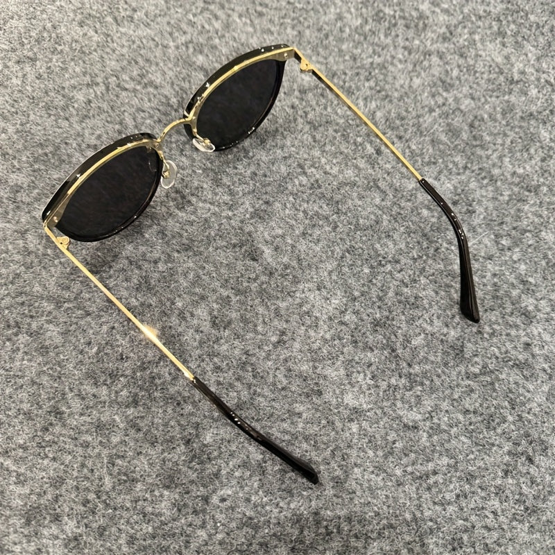 Elegance Noir™ Women’s Sunglasses