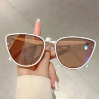 WHITE - GOLD BROWN