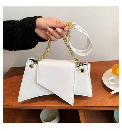 Geometric Shoulder Bag with Chain Strap