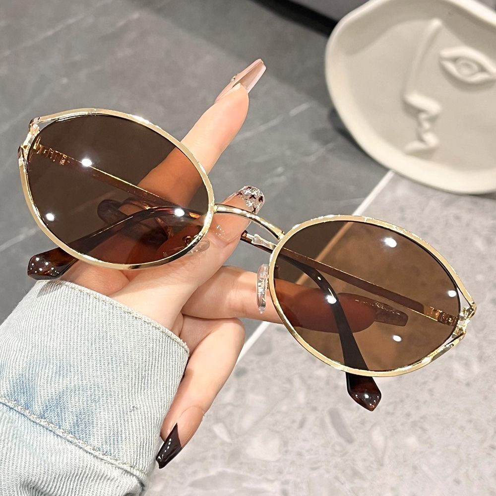 Glam™ Oval Classic Sunglasses