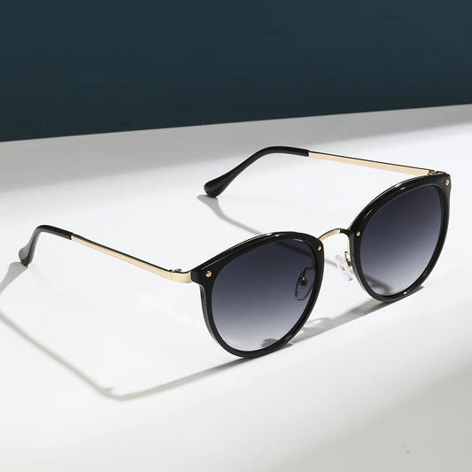 Elegance Noir™ Women’s Sunglasses