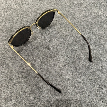 Elegance Noir™ Women’s Sunglasses