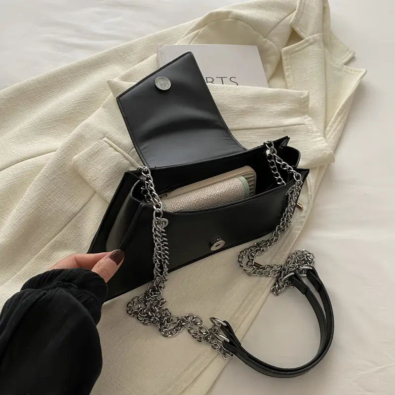 Geometric Shoulder Bag with Chain Strap